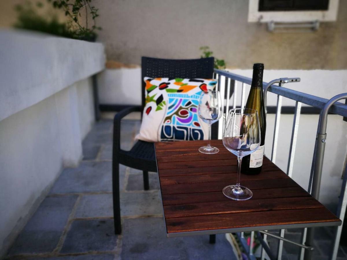 Cres Art Studio Lime Apartment Exterior foto